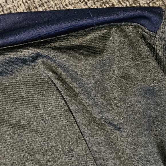 Mens Michigan Wolverines Long Sleeve Jersey .  Size XL - Picture 5 of 9